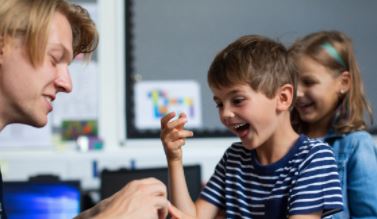 Google Engineer Creates Coding Book For Children