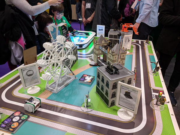 Kitronik's amazing microbit powered model of London