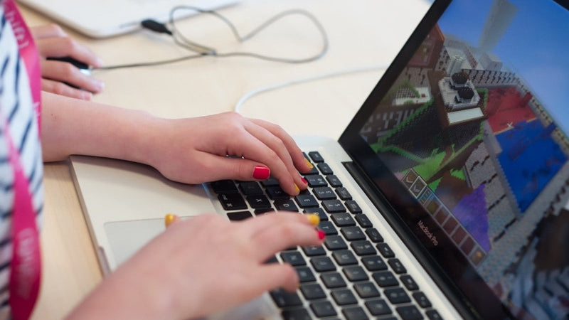 minecraft coding summer camp - kid coding