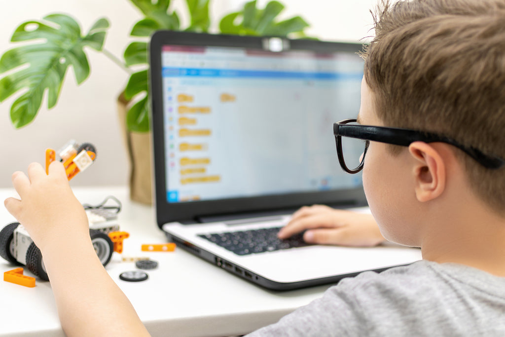 Why Coding Is A Fun And Interesting Hobby For Kids — BlueShift Education
