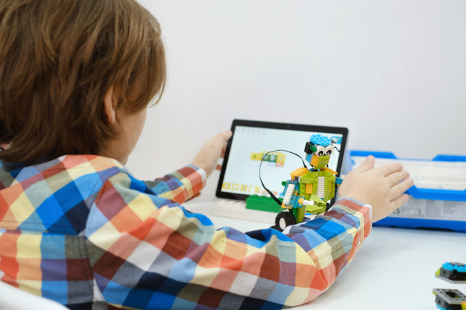 easter camps London - Students In School Computer Coding