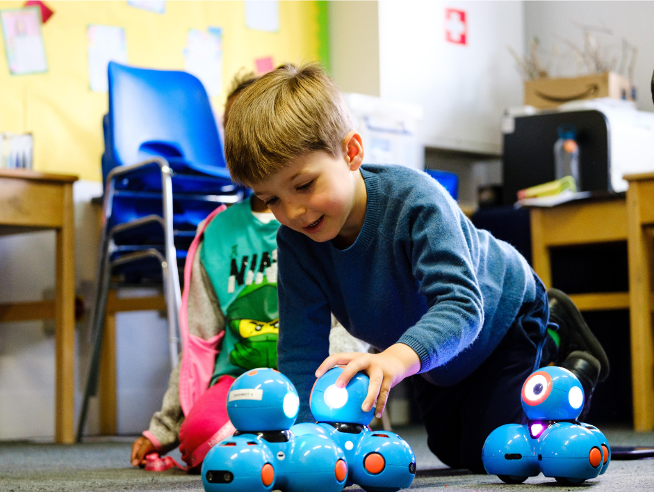 Explorers: Scratch and Robotics — BlueShift Education